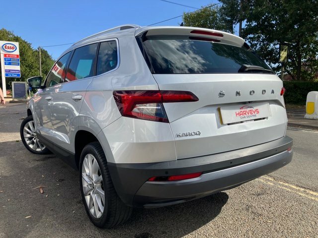 Skoda Karoq Suv 1.0 Tsi 110Ps Se Grey #6