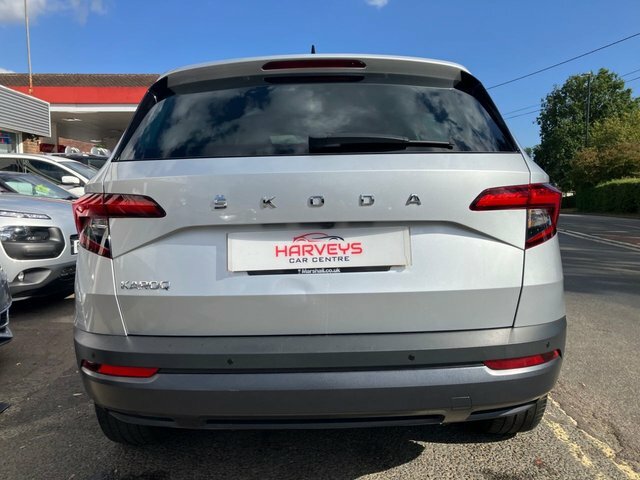 Skoda Karoq Suv 1.0 Tsi 110Ps Se Grey #7