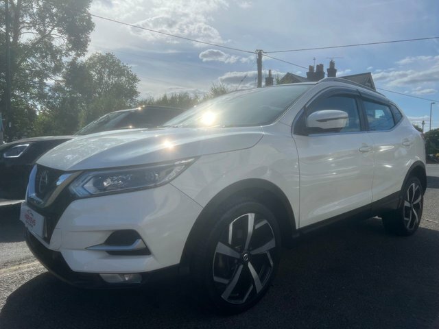 Nissan Qashqai Hatchback 1.3 Dig-t 160 Mh Tekna X-t Hatchback KX71DXB White #6