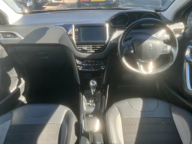 Peugeot 2008 1.5 Bluehdi Allure 2019 Black #11