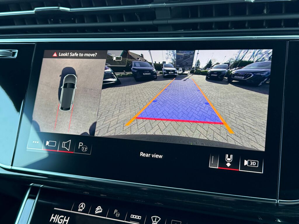 Audi Q8 Black Edition GY26AOV Black #4