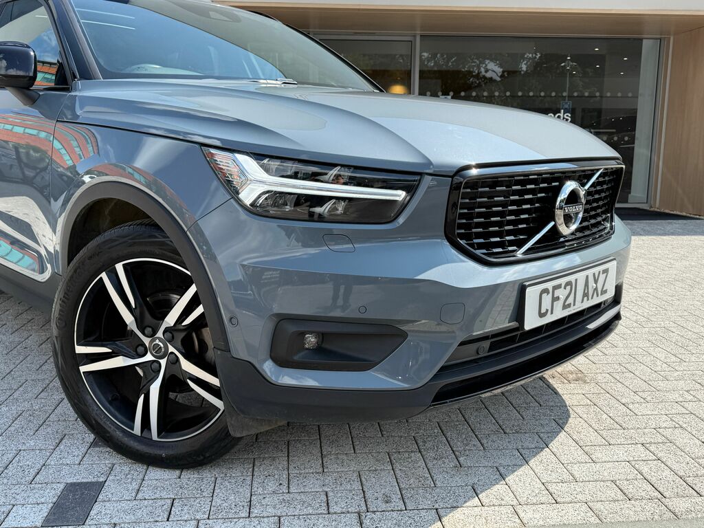 Volvo XC40 R Design Black #6