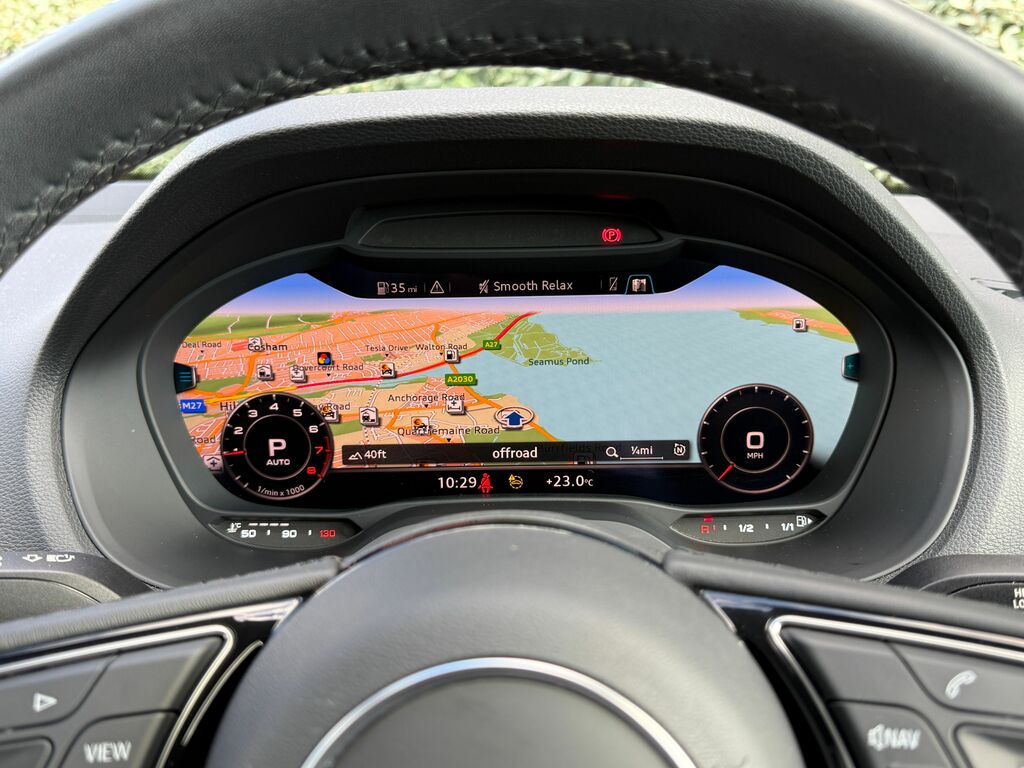 Audi Q2 Sport Black #3