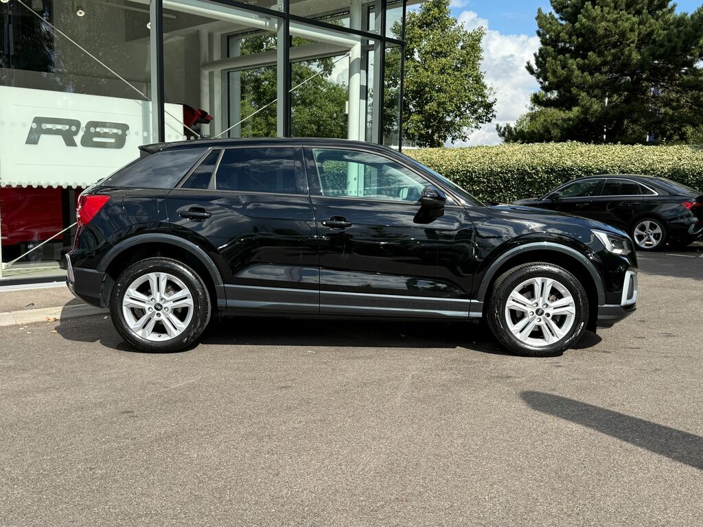 Audi Q2 Sport Black