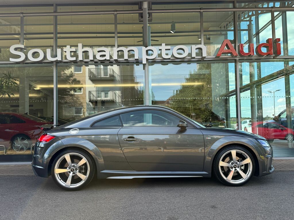 Audi TT S Line Black #4