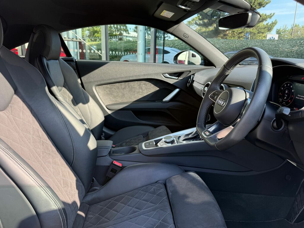 Audi TT 45 Tfsi Quattro Black Edition S Tronic 2022 Red #13
