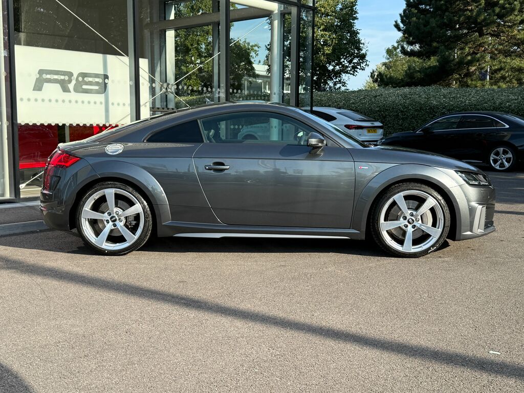 Audi TT 45 Tfsi Quattro Black Edition S Tronic 2022 Red #1