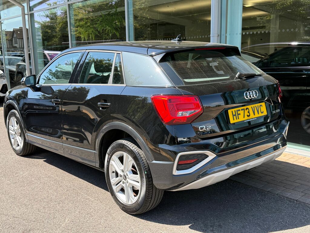 Audi Q2 Sport Black #3