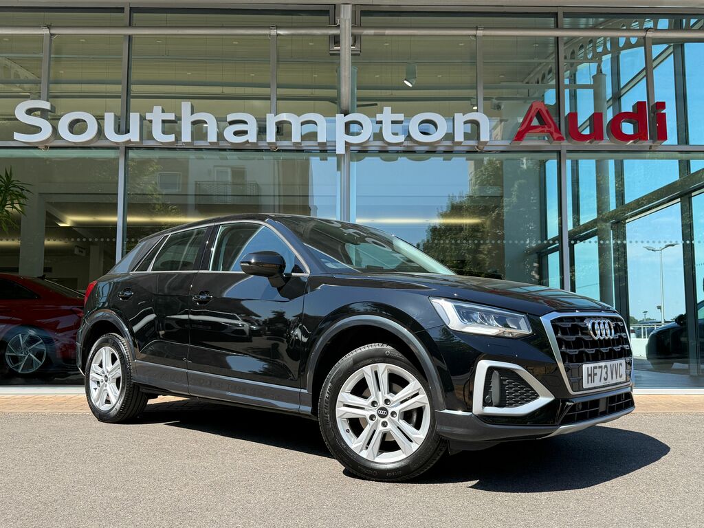 Audi Q2 Sport Black