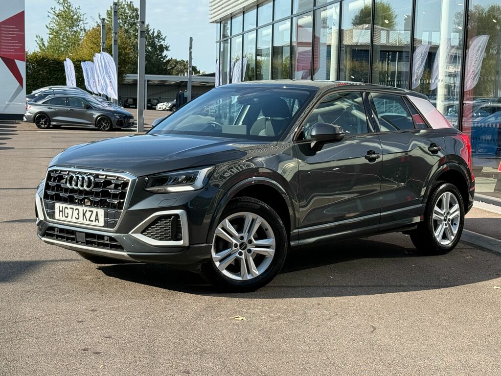 Audi Q2 Sport Black #6
