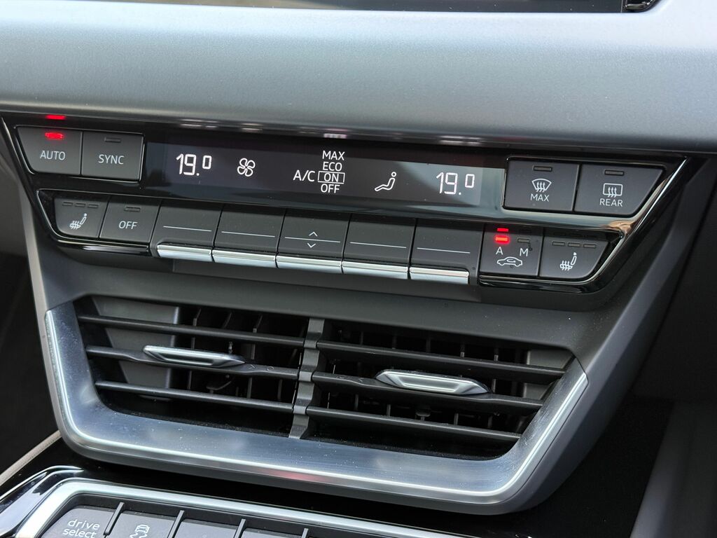 Audi E Tron GT 105Kwh Saloon Quattro 592 Ps Grey #14