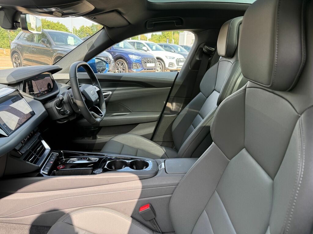 Audi E Tron GT 105Kwh Saloon Quattro 592 Ps Grey #49