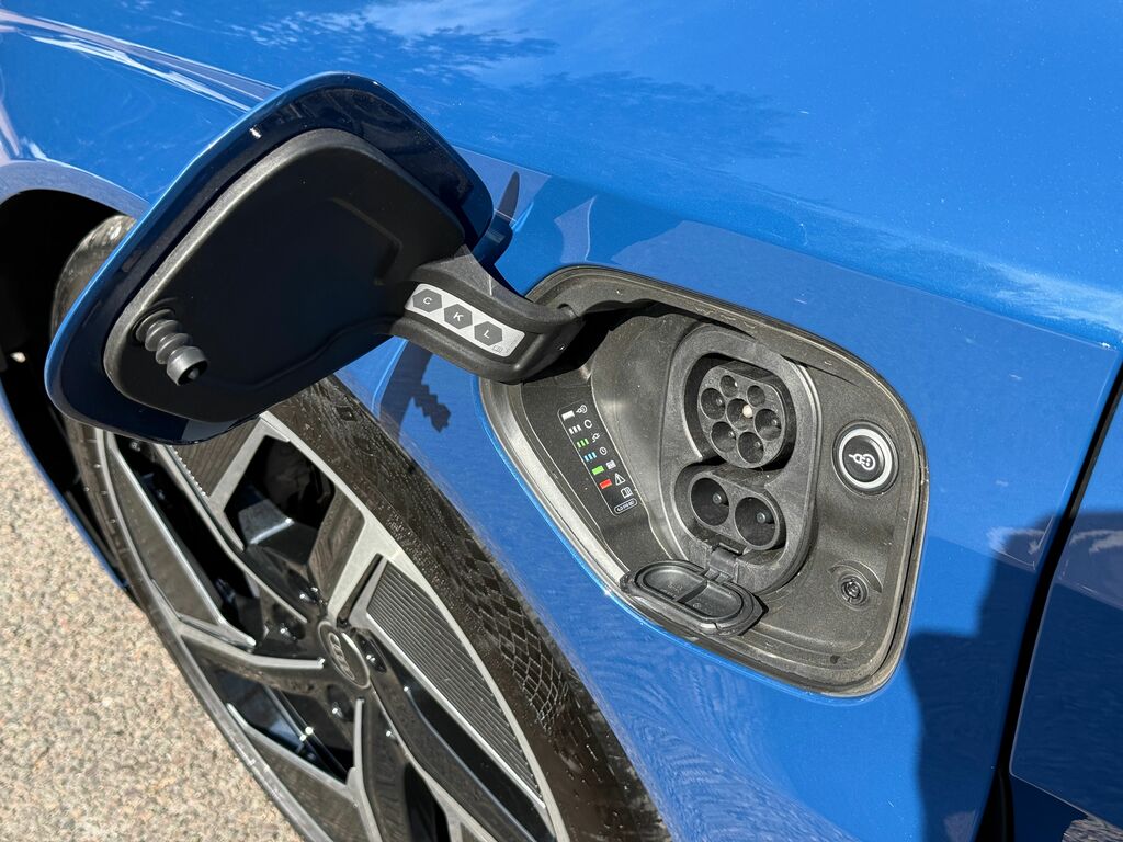Audi E Tron GT 105Kwh Saloon Quattro 592 Ps Grey #50