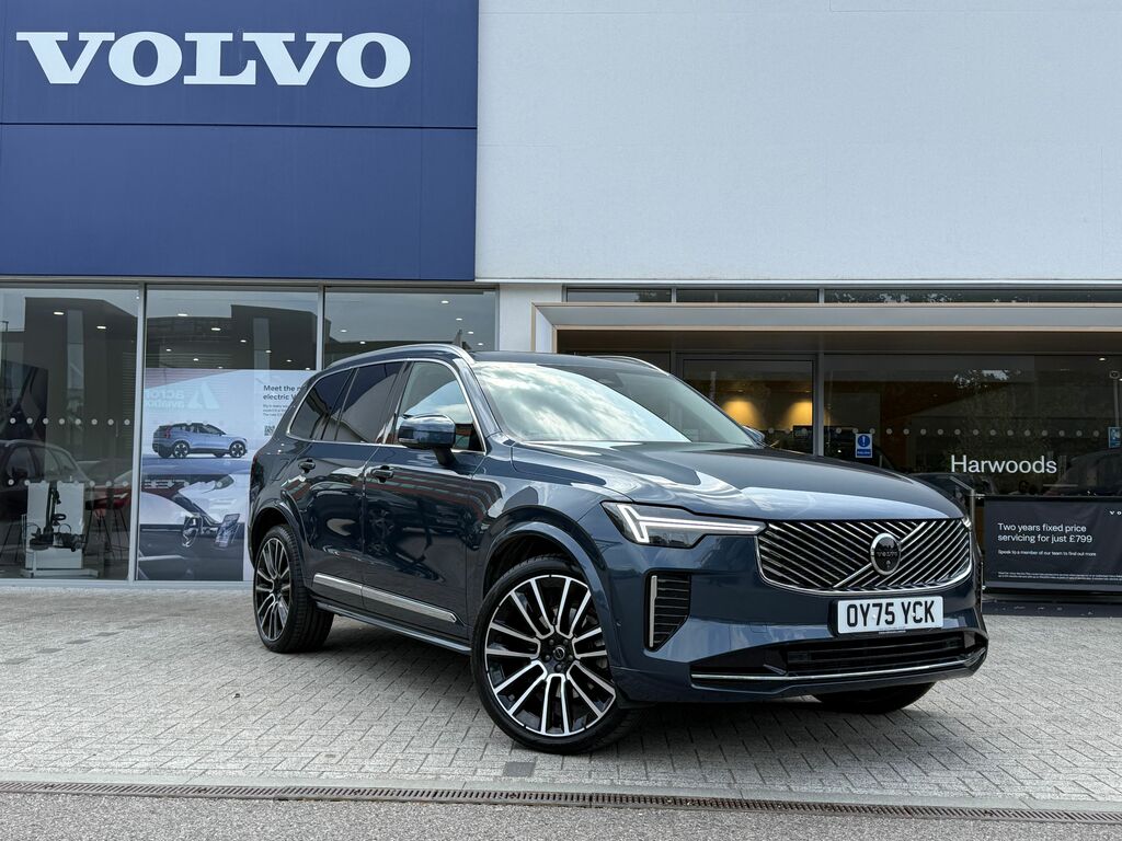 Volvo XC90 Ultra Blue