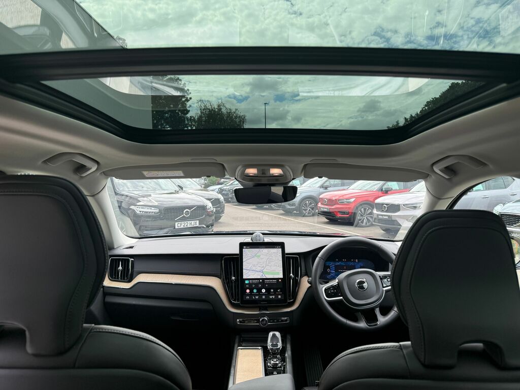 Volvo XC60 Ultra Blue #2