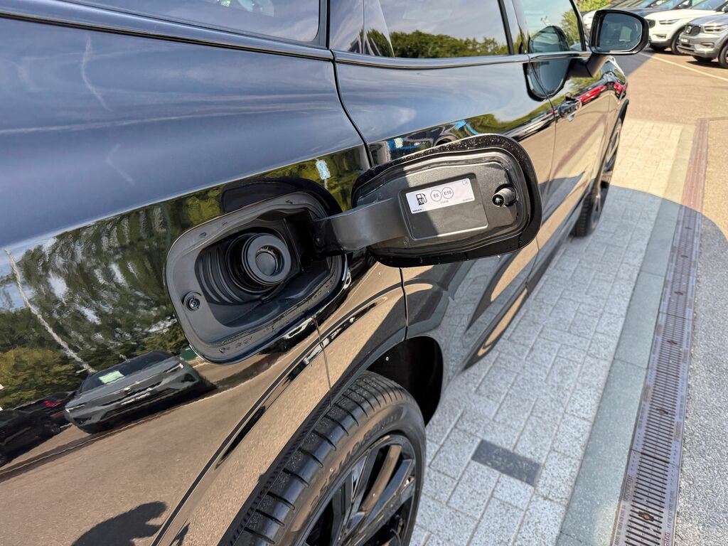 Volvo XC60 Black Edition Plus, T6 Awd Plug-in Hybrid, Electri Black #16