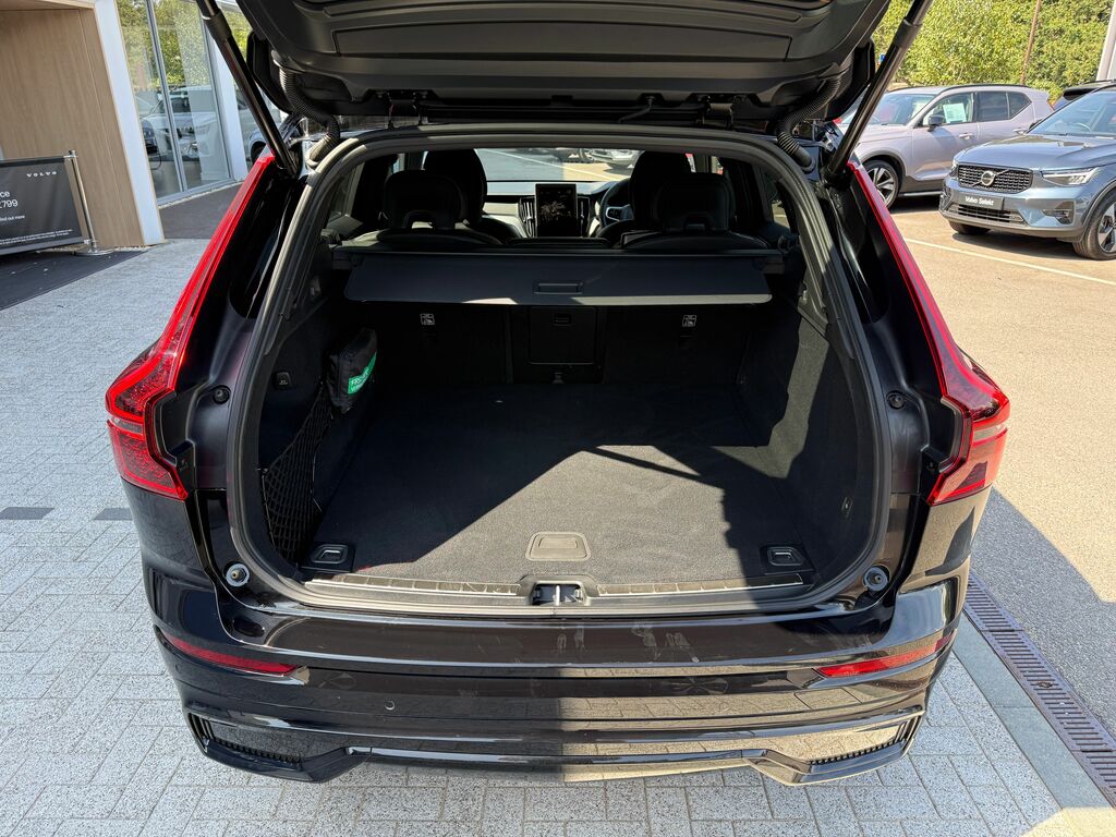 Volvo XC60 Black Edition Plus, T6 Awd Plug-in Hybrid, Electri Black #20