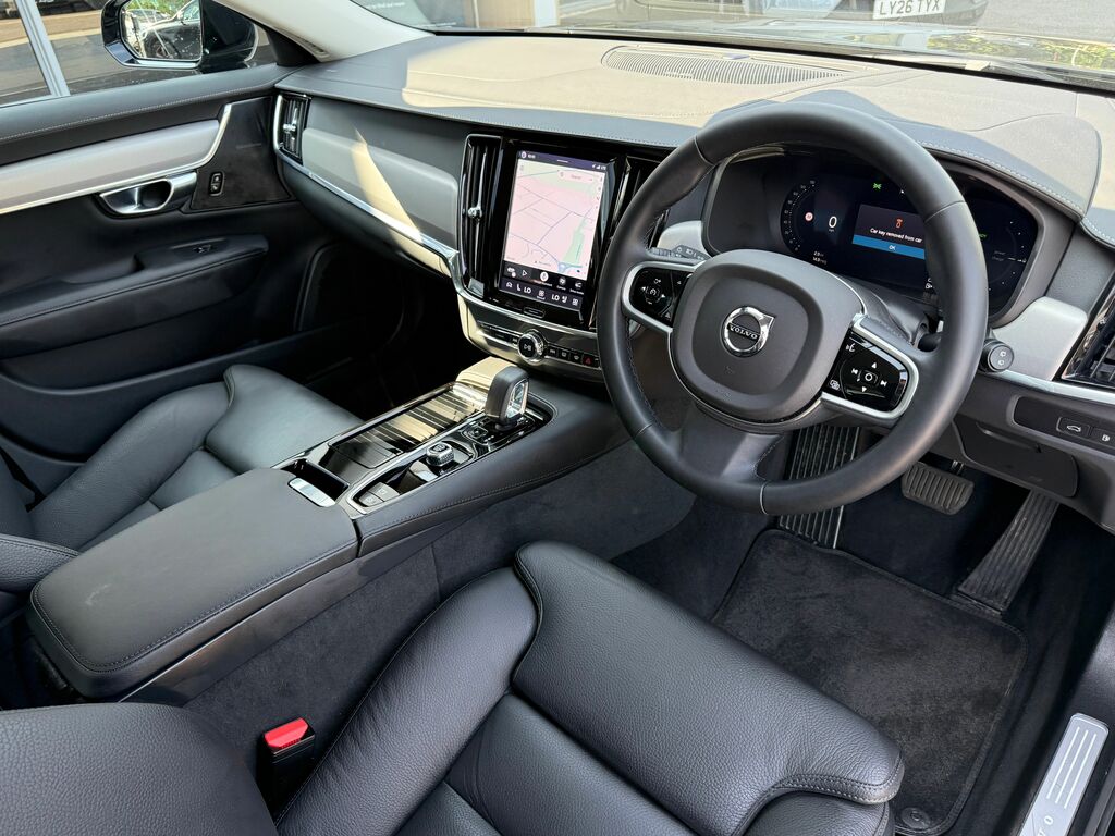 Volvo V90 Plus Black #5