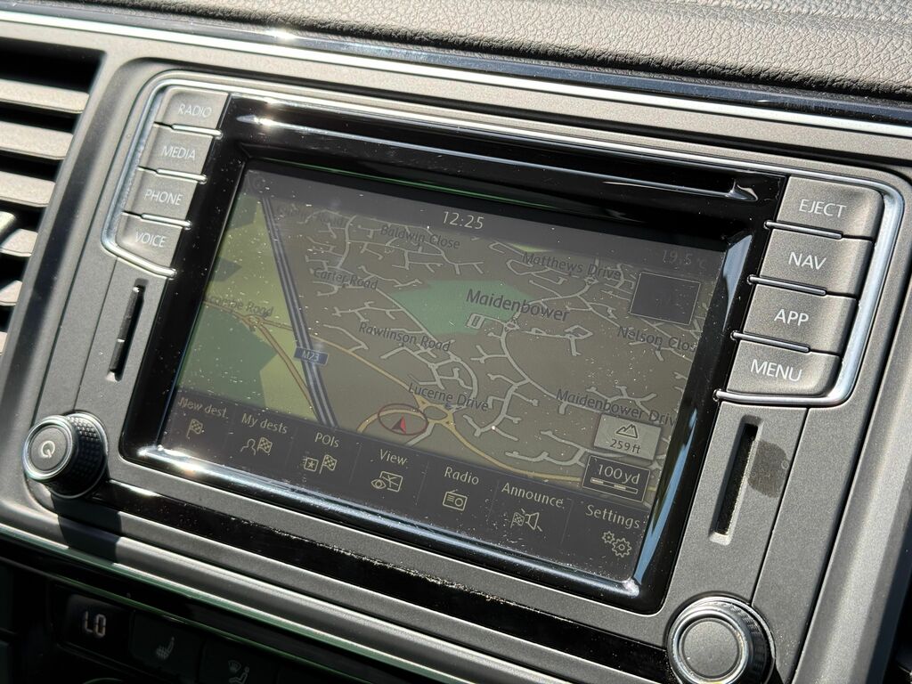 Volkswagen Caravelle Executive Black #6