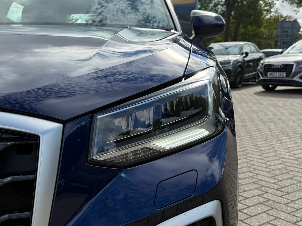 Audi Q2 35 Tfsi Sport S Tronic Grey #50