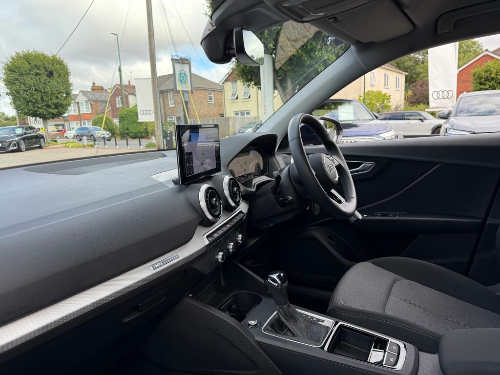 Audi Q2 35 Tfsi Sport S Tronic Grey #28