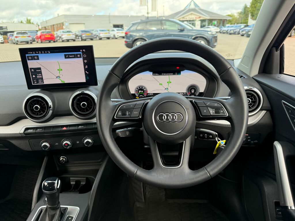 Audi Q2 Sport Blue #6