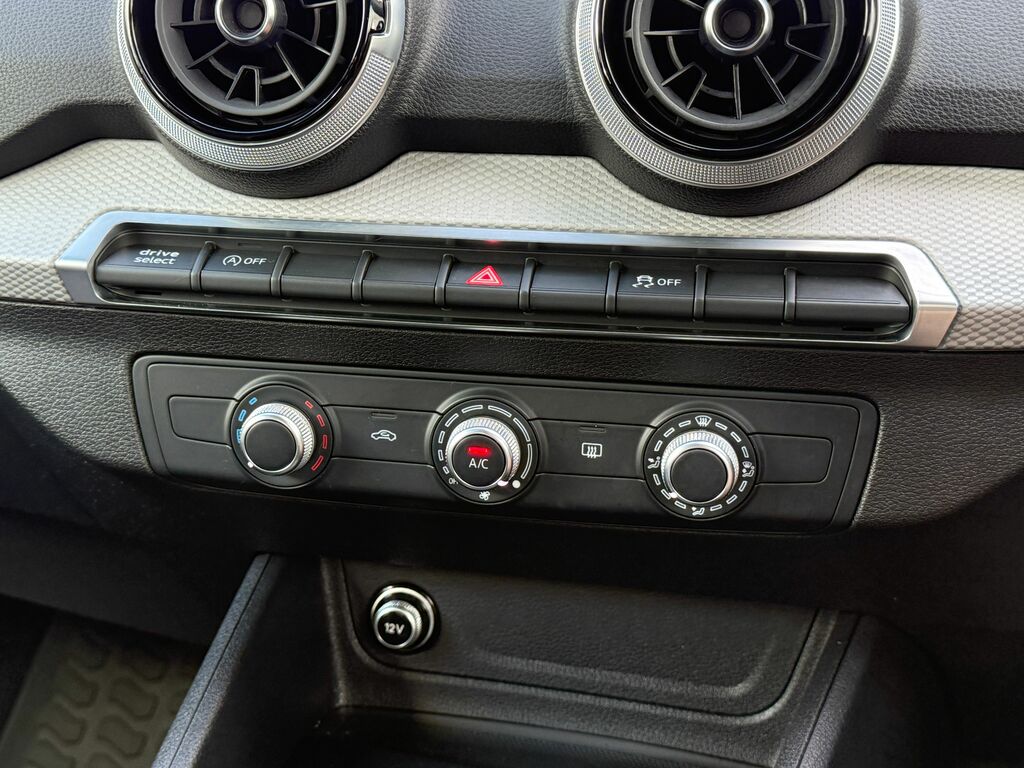 Audi Q2 35 Tfsi Sport S Tronic Grey #15