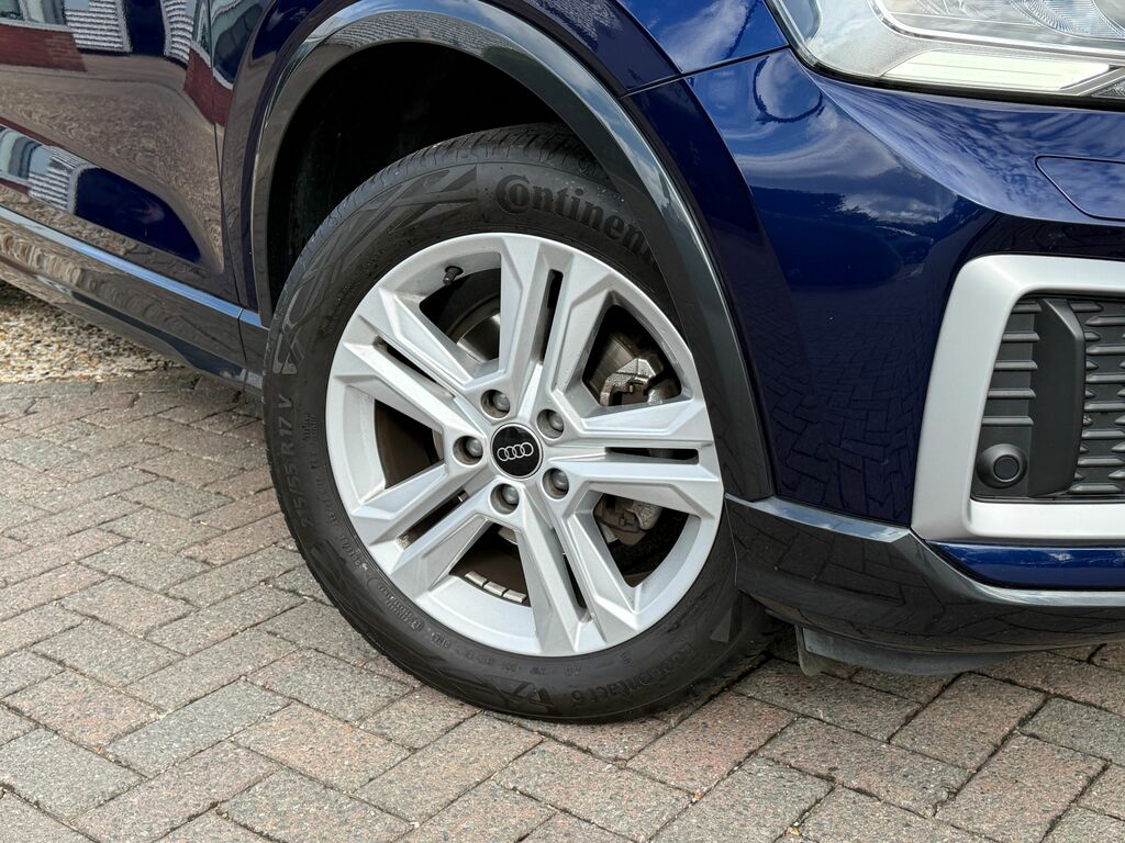 Audi Q2 35 Tfsi Sport S Tronic Grey #7