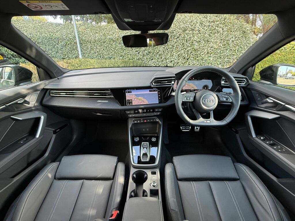 Audi A3 Black Edition Green #4