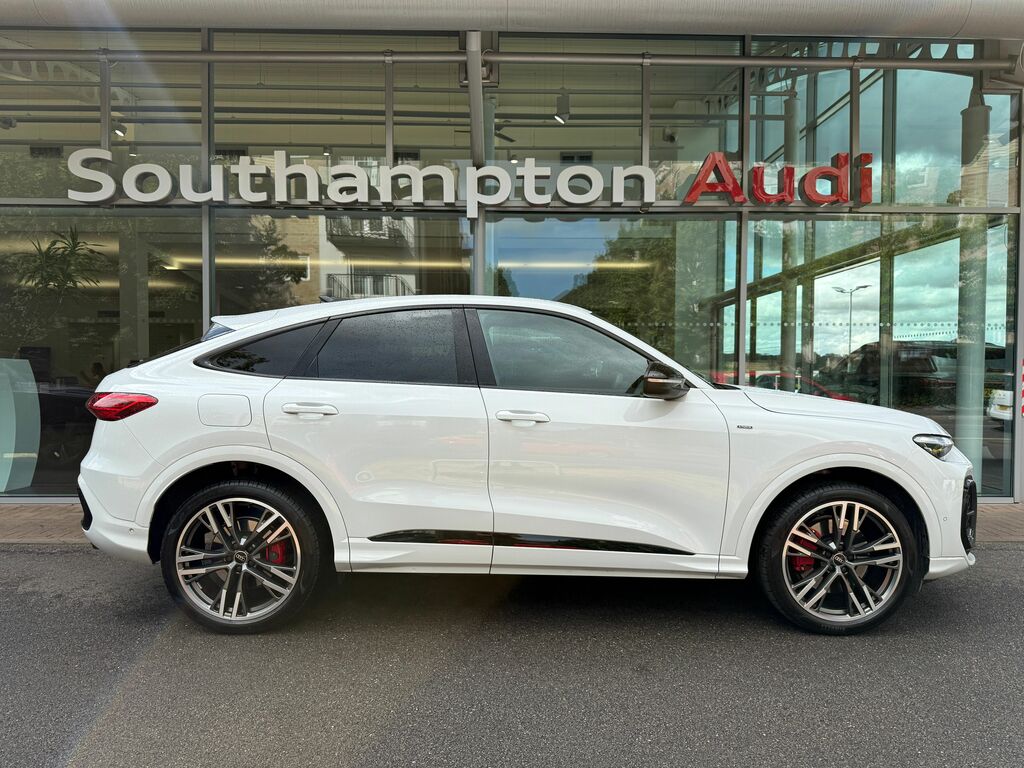 Audi Q5 Edition 1 White #4