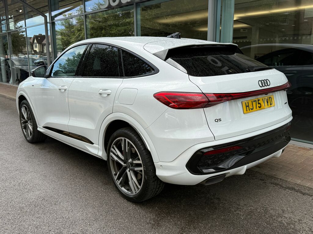 Audi Q5 Edition 1 White #3