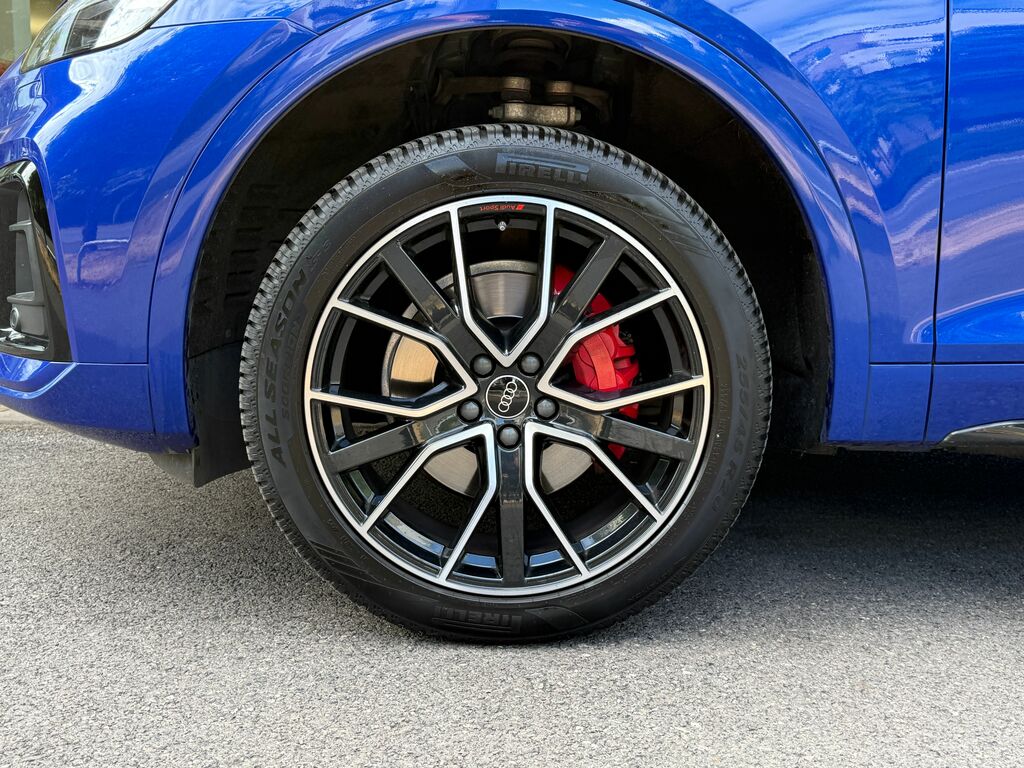 Audi Q5 Edition 1 KM73FJU Blue #5