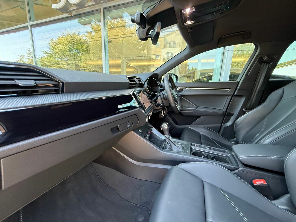 Audi Q3 Black Edition Black #2