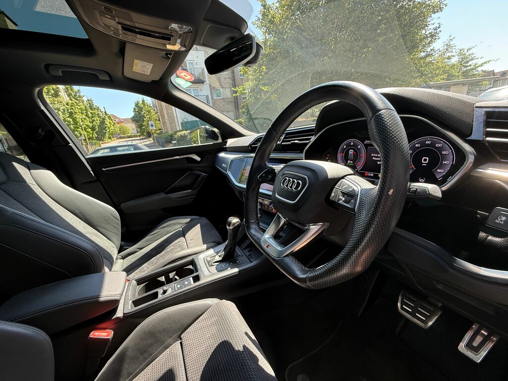 Audi Q3 Vorsprung DA70JVY Black #6