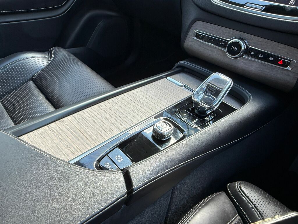 Volvo XC90 Recharge Plus, T8 Awd Plug-in Hybrid, Black #44