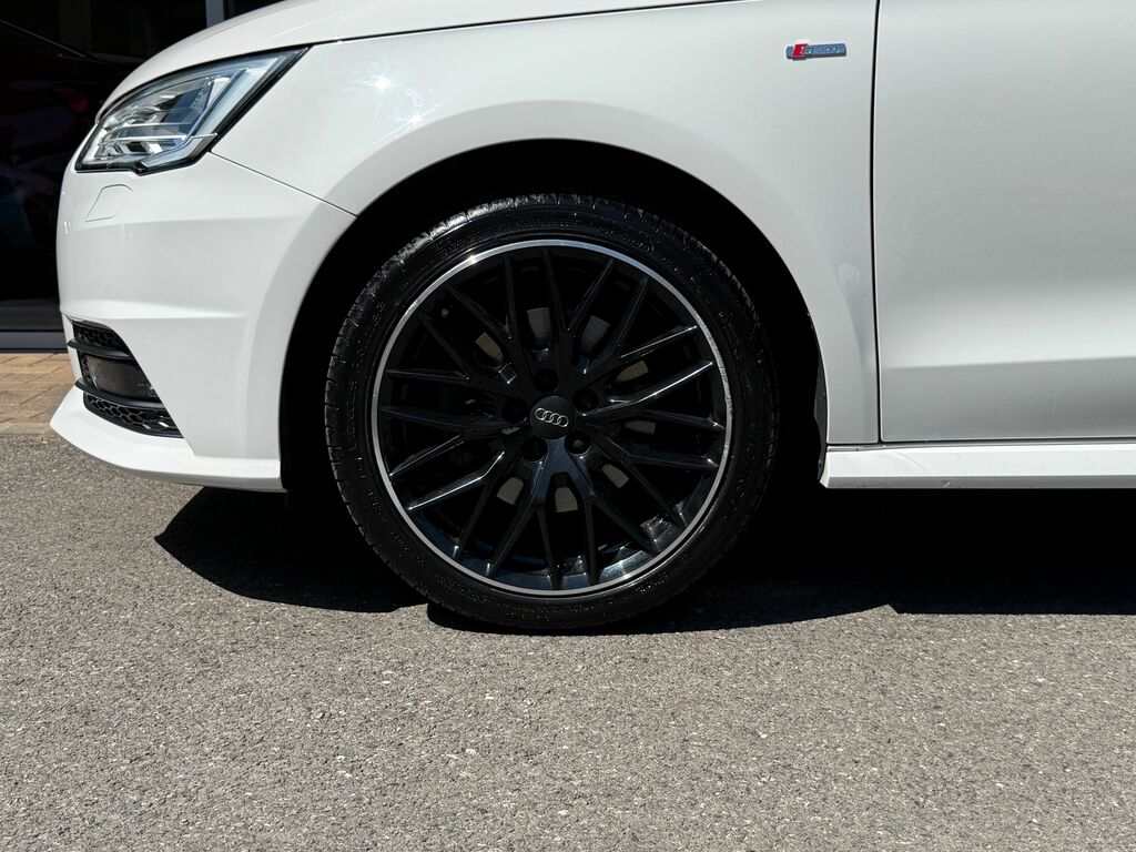Audi A1 S Line Nav HF68OES Black #5