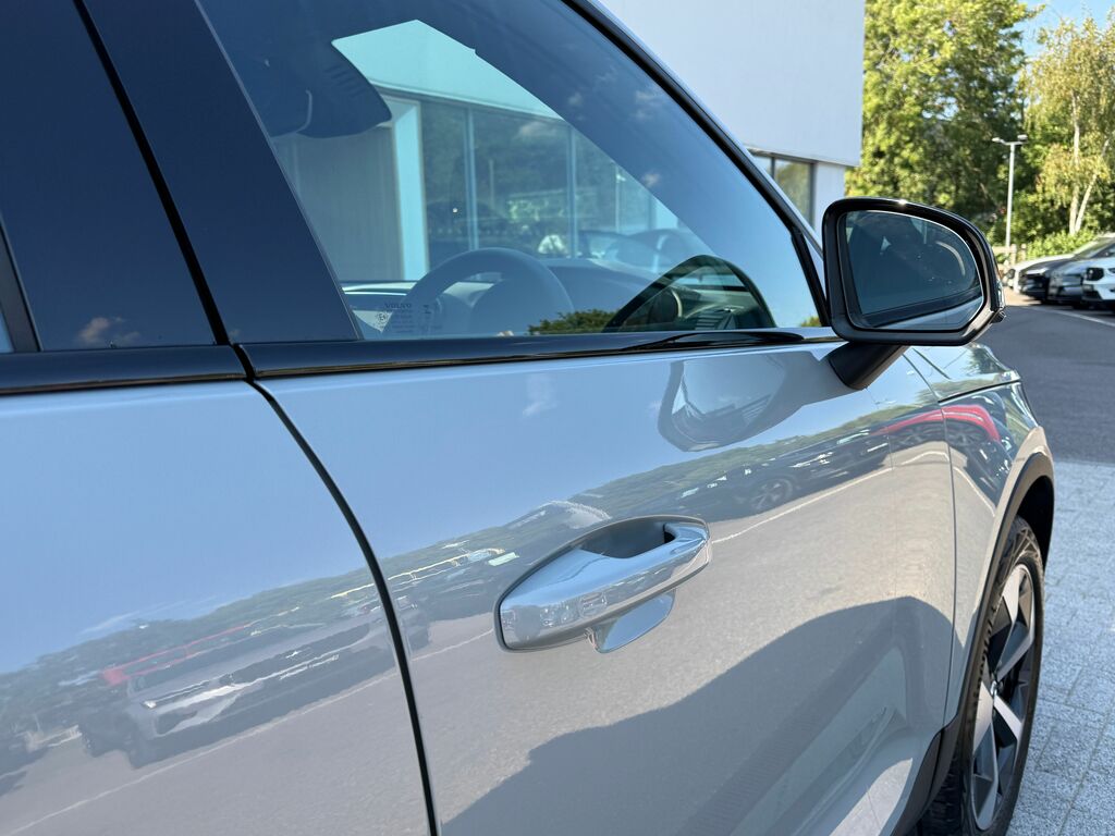 Volvo XC40 B4 197Bhp Ultra Dark Mild Hybrid - 360 Parking Green #14