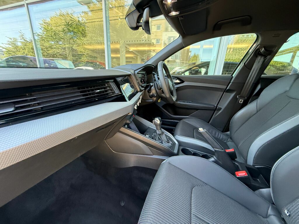 Audi A1 Black Edition Green #2