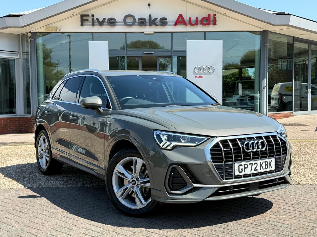 Audi Q3 S Line Black