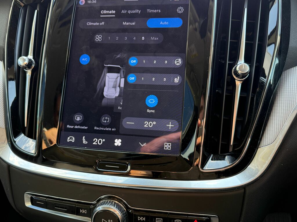 Volvo V60 Ultra, T8 Awd Plug-in Hybrid, Dar Black #37