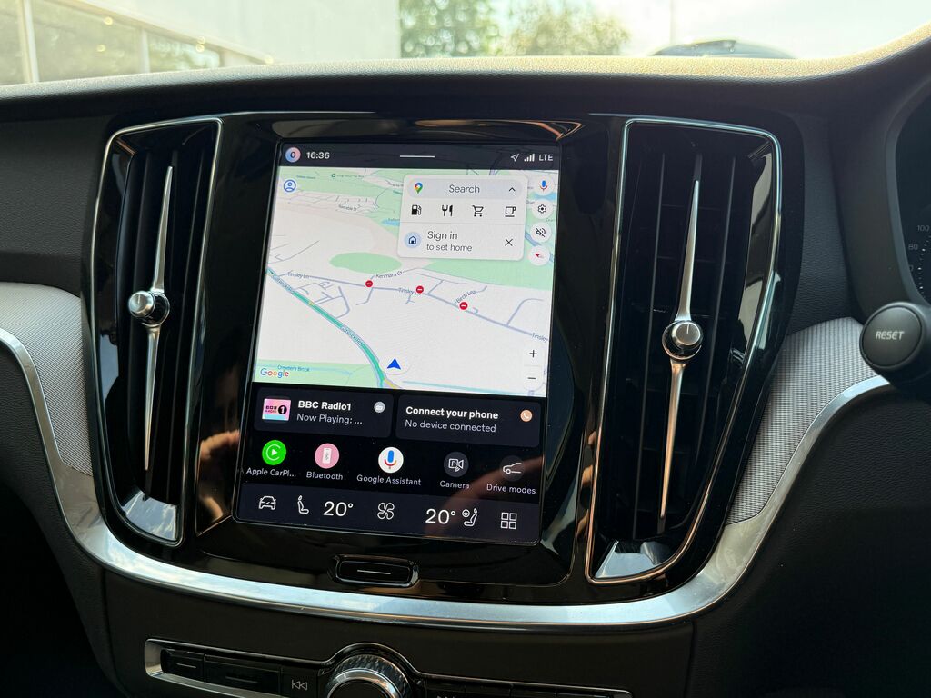 Volvo V60 Plus Black #4