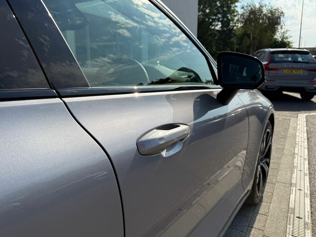 Volvo V60 Ultra, T8 Awd Plug-in Hybrid, Dar Black #14