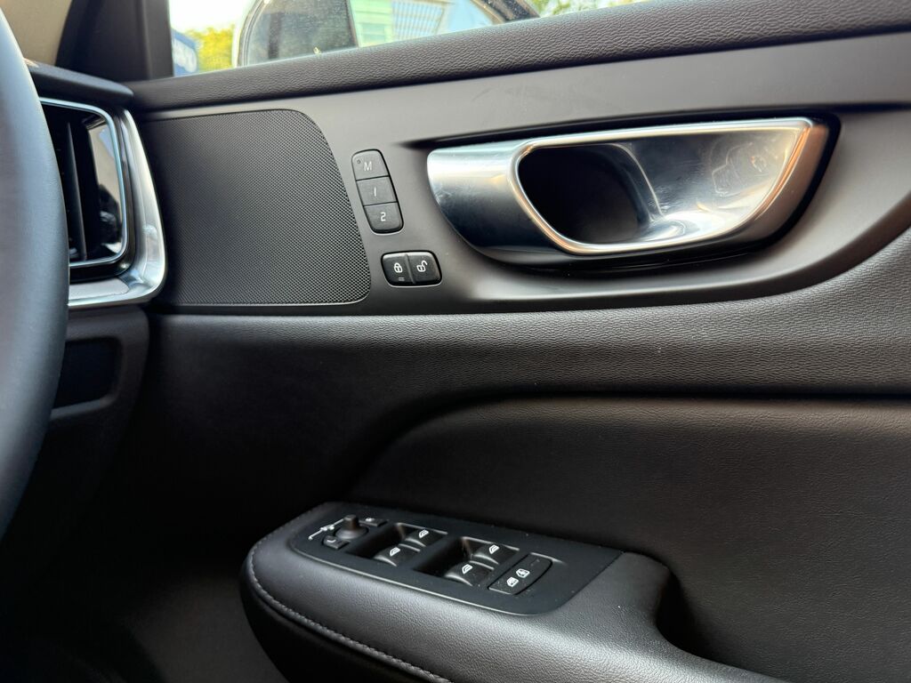 Volvo V60 Ultra, T8 Awd Plug-in Hybrid, Dar Black #39