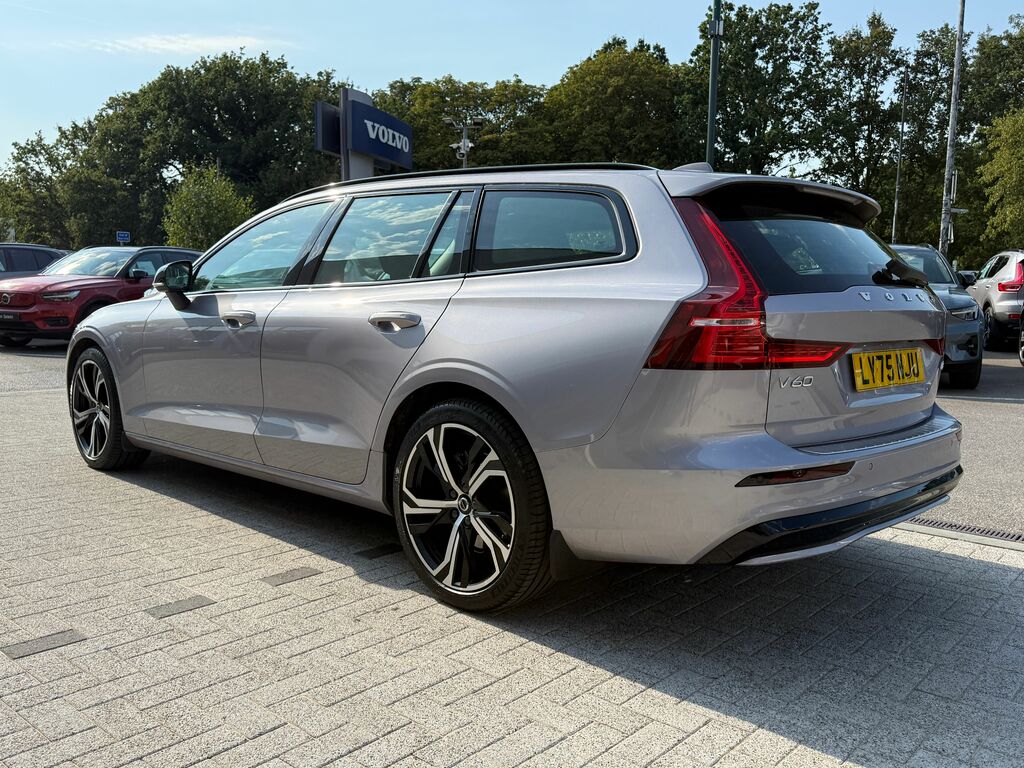 Volvo V60 Ultra, T8 Awd Plug-in Hybrid, Dar Black #9