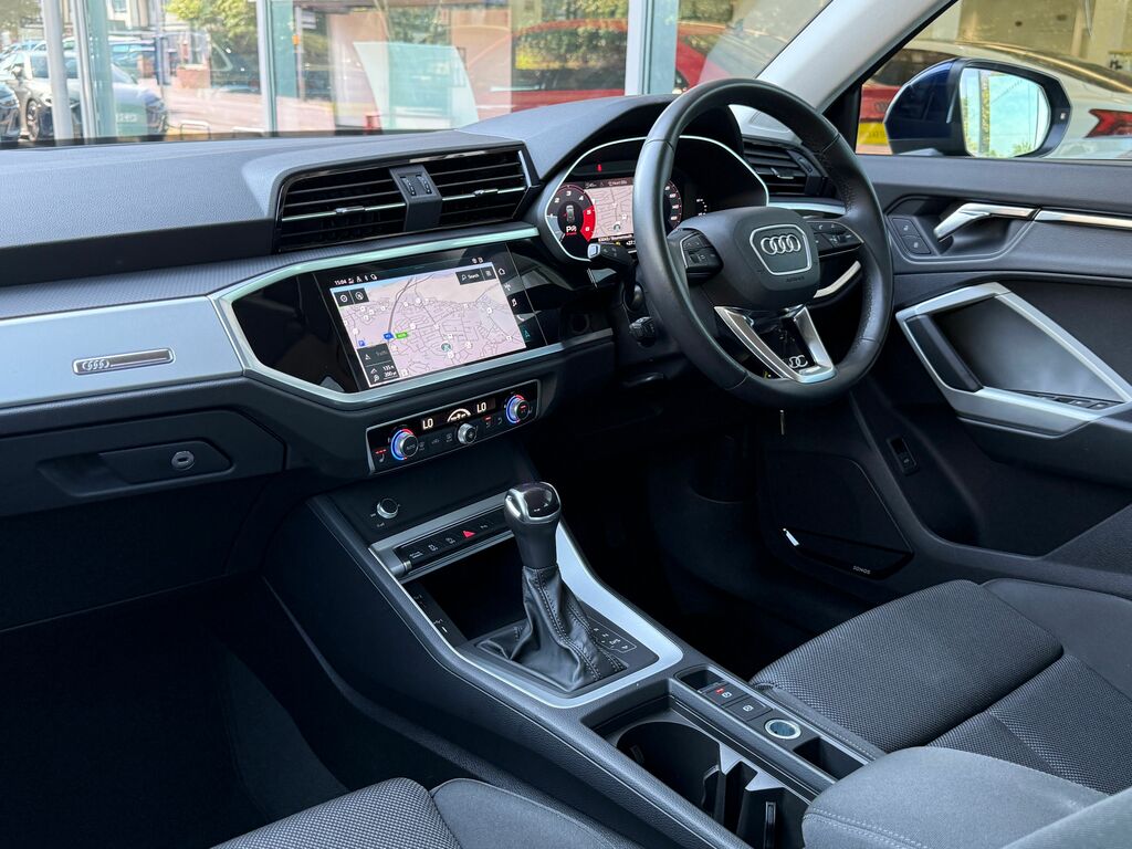 Audi Q3 35 1.5 Tfsi 150 Sport 2Wd S Tronic Comfort S White #48