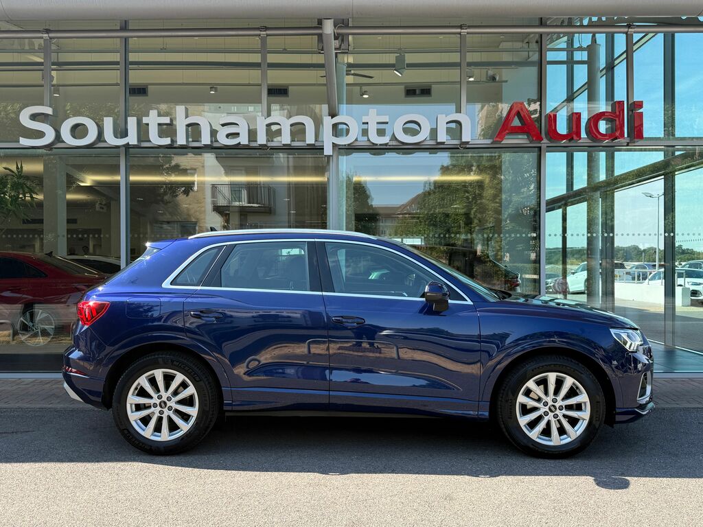 Audi Q3 Sport Blue #4