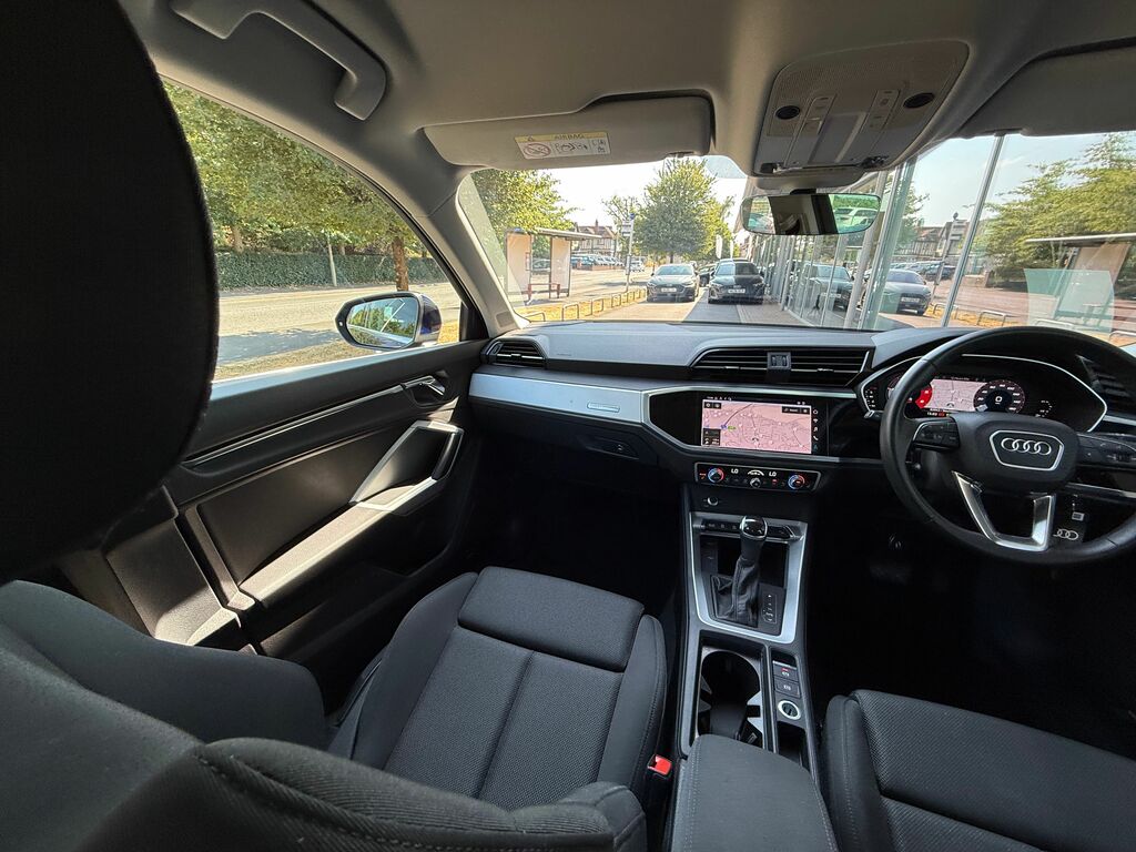 Audi Q3 35 1.5 Tfsi 150 Sport 2Wd S Tronic Comfort S White #40