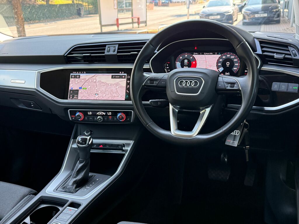 Audi Q3 35 1.5 Tfsi 150 Sport 2Wd S Tronic Comfort S White #33