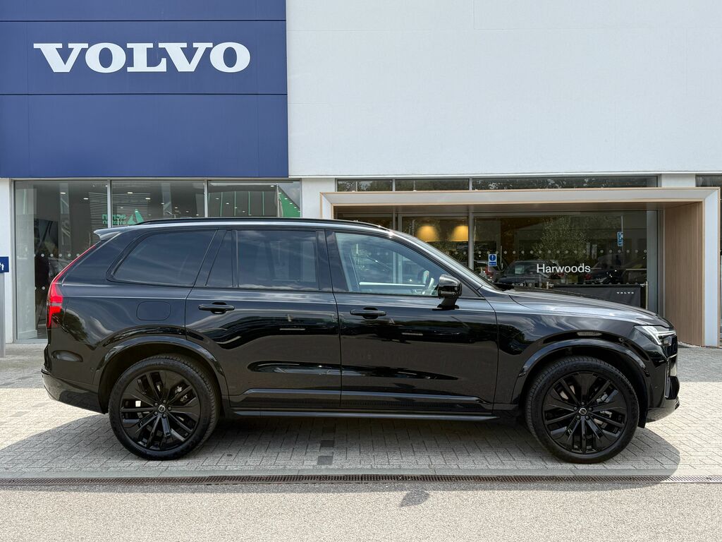 Volvo XC90 Ultra Black #2