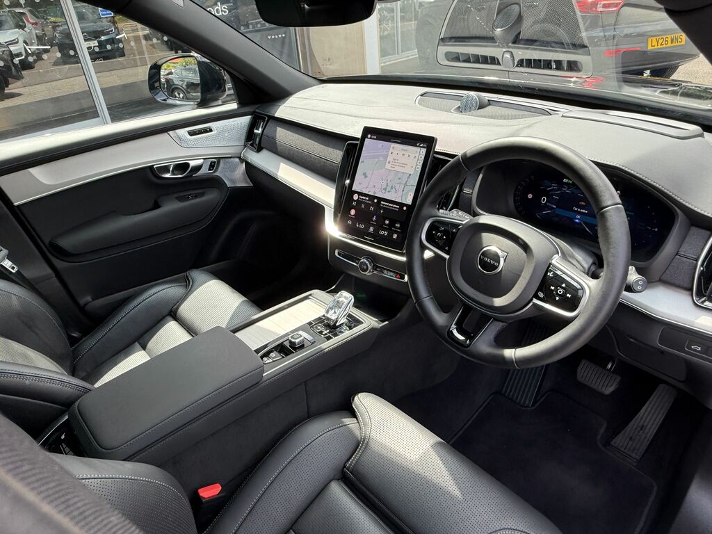 Volvo XC90 Ultra Black #6